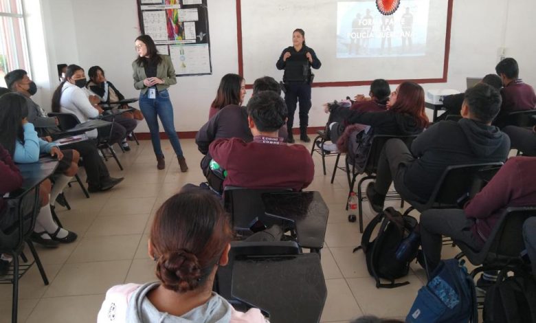 Exponen Carrera Policial A Estudiantes De Cobaq Y Uniq El Queretano