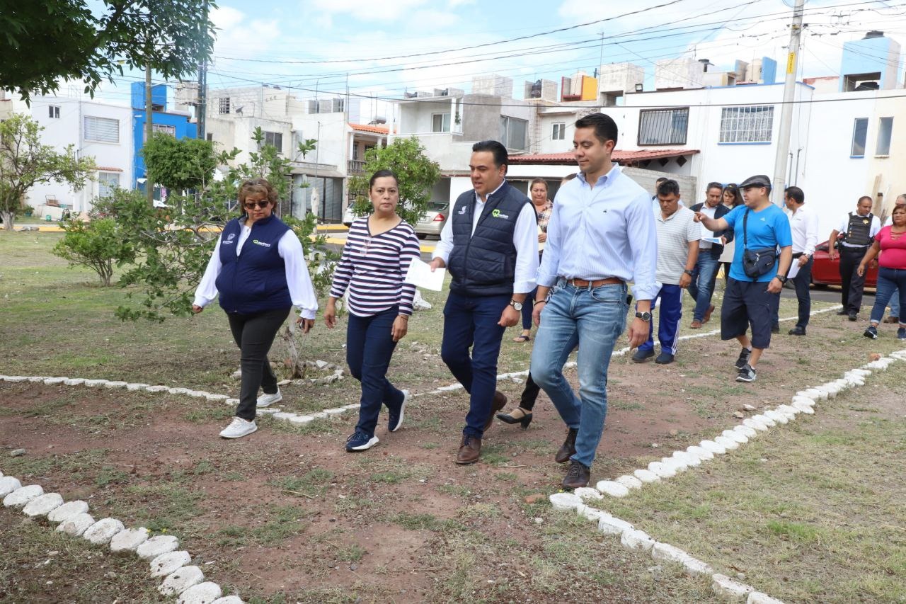 Supervisa Luis Nava Acciones De Mejoramiento En Condominios De La