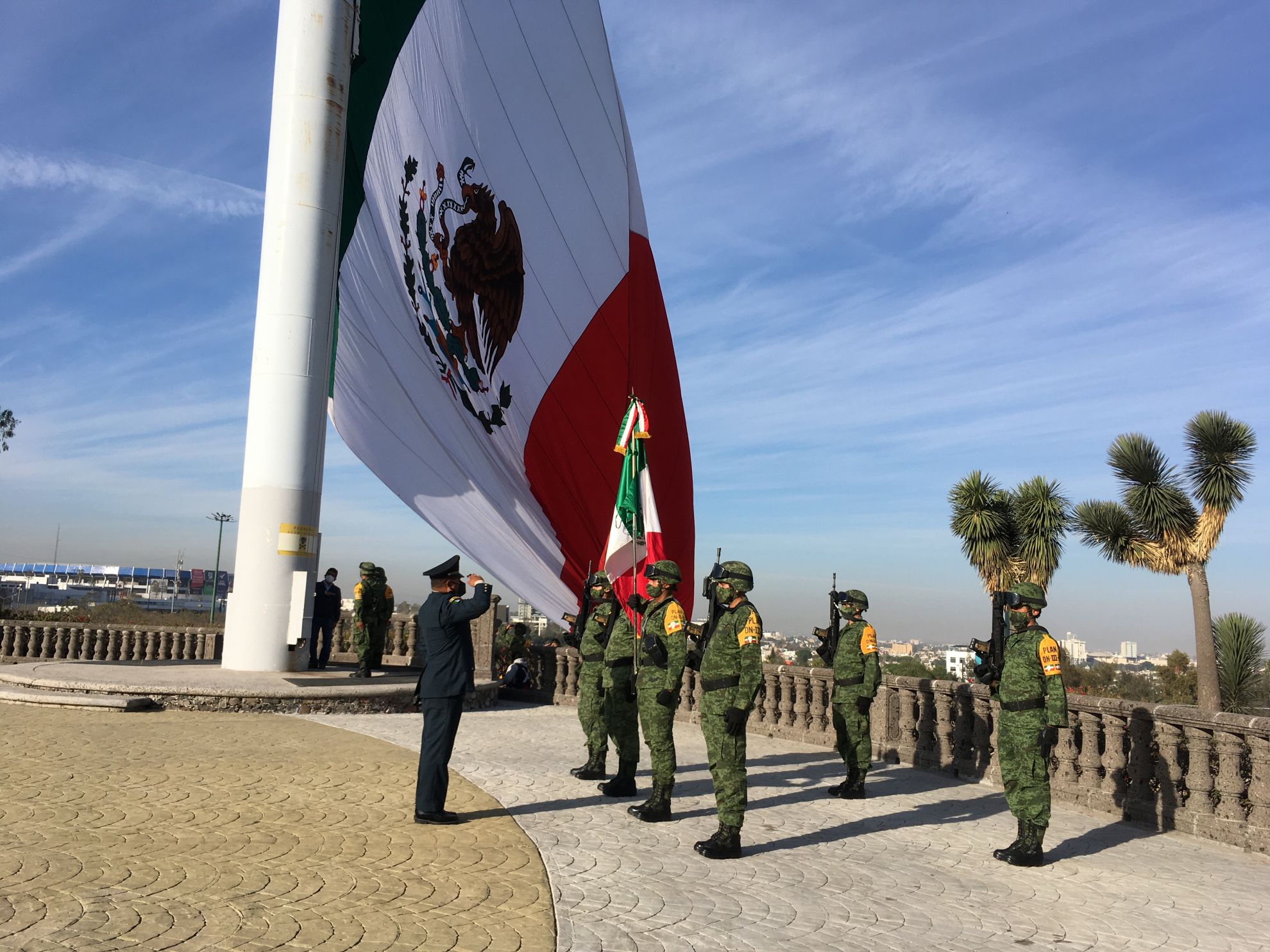 La Bandera Mexicana símbolo de Unidad Nacional - El Queretano