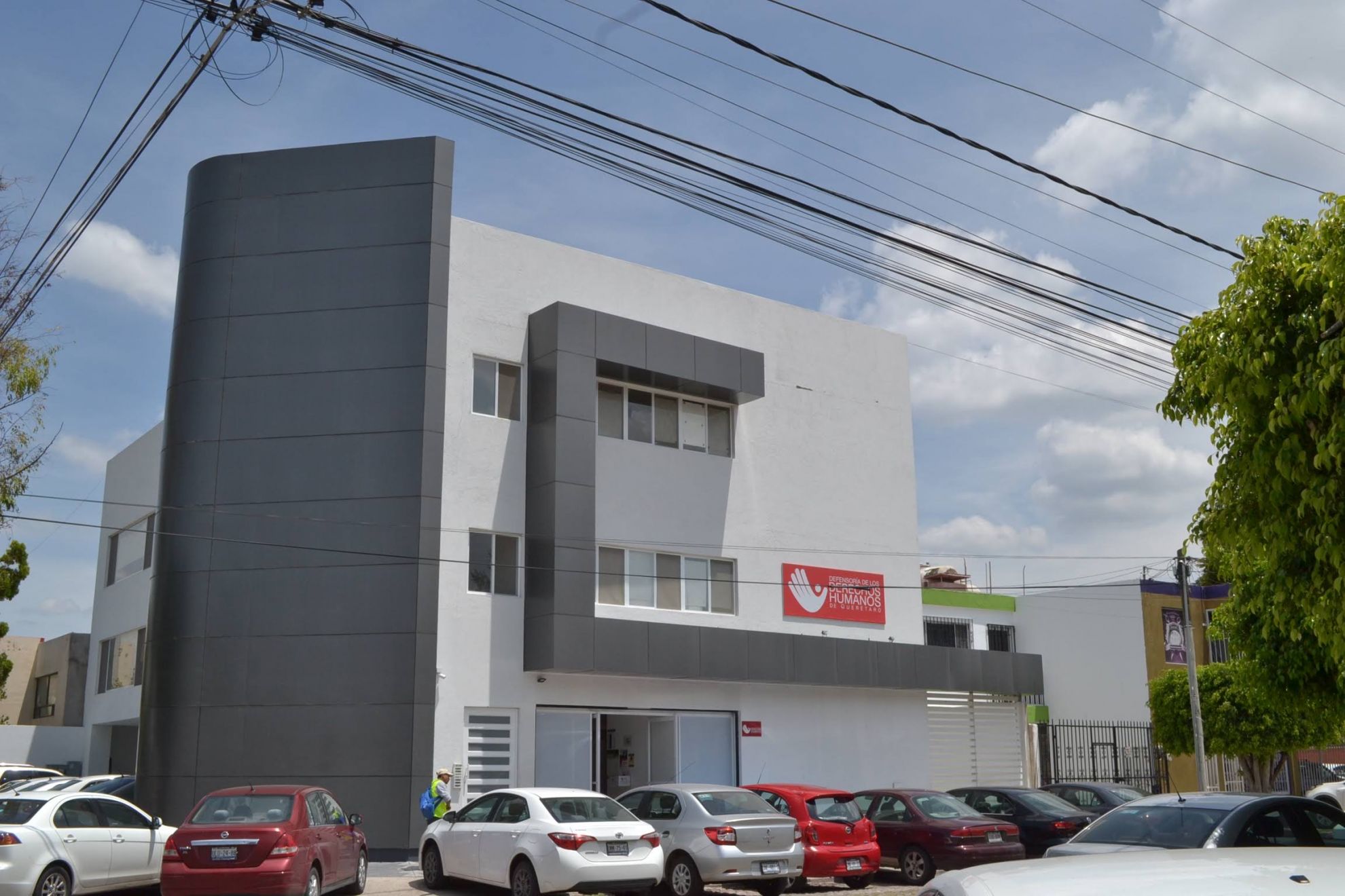 Denuncian Arbitrariedad Y Atropellos Al Interior De La DDHQ El Queretano denuncian-arbitrariedad-y-atropellos-al-interior-de-la-ddhq-el-queretano